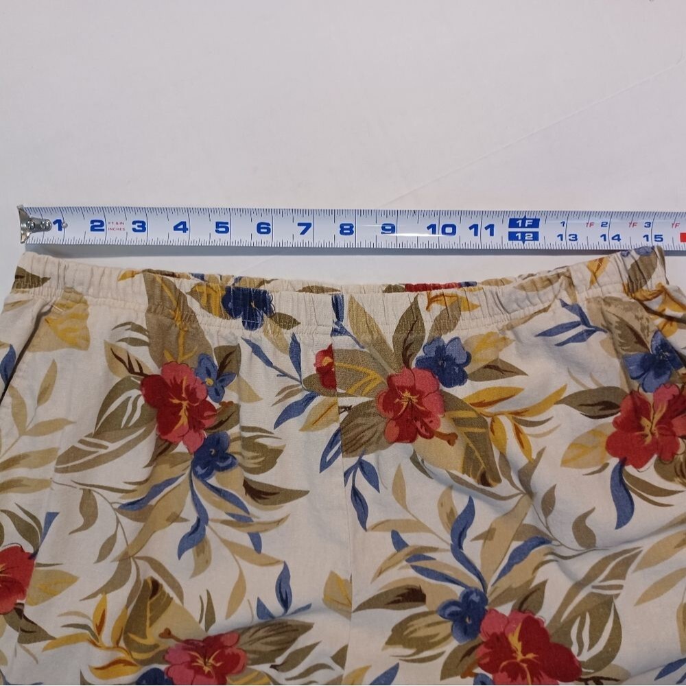 Linen Multi-colored Flowers Capri Pants Women's size Lg - Picture 5 of 8